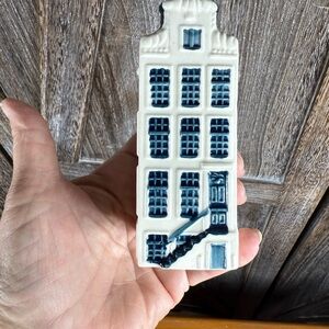 Ceramic Delft's Collectible‎ House